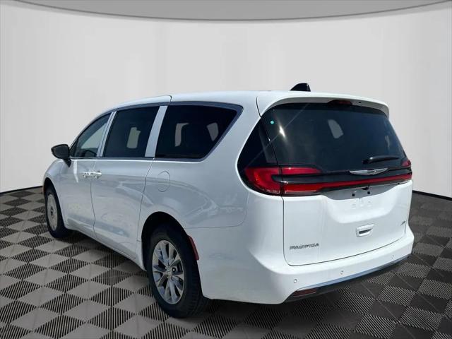 2026 Chrysler Pacifica Select AWD