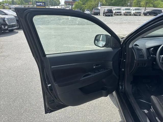 2024 Mitsubishi Outlander Sport S