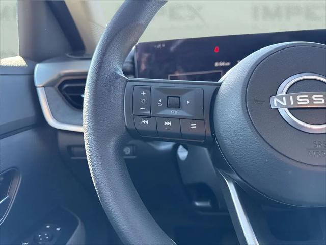 2025 Nissan Kicks SV FWD