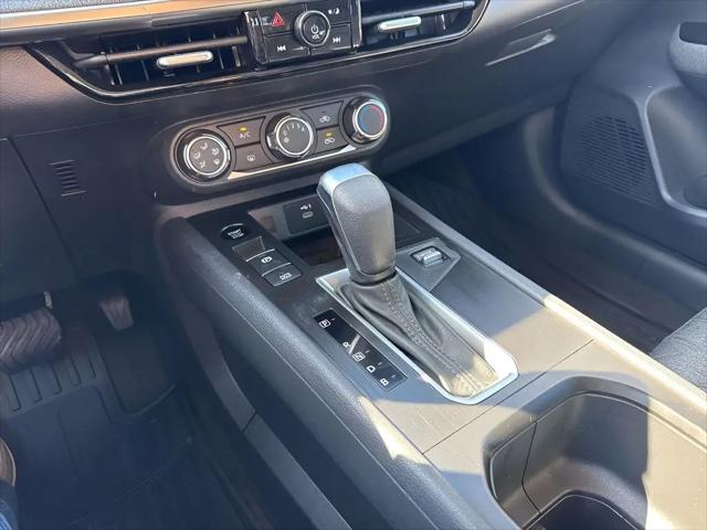 2025 Nissan Kicks SV FWD