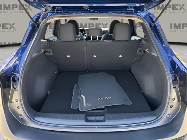 2025 Nissan Kicks SV FWD