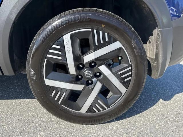 2025 Nissan Kicks SV FWD