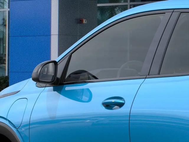 2027 Chevrolet Bolt LT FWD