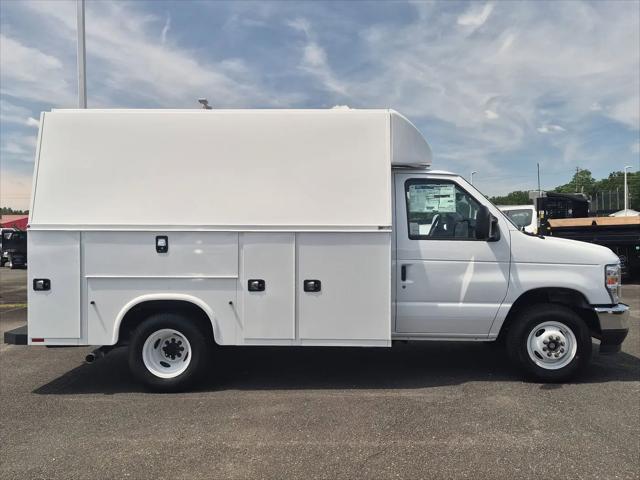 2027 Ford E-Series Cutaway E-Series Cutaway