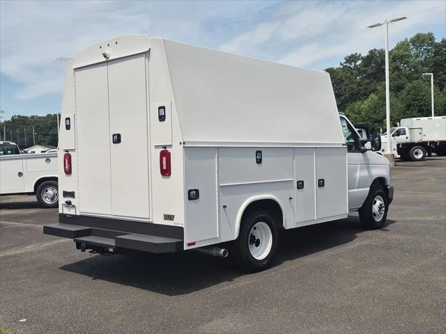 2027 Ford E-Series Cutaway E-Series Cutaway