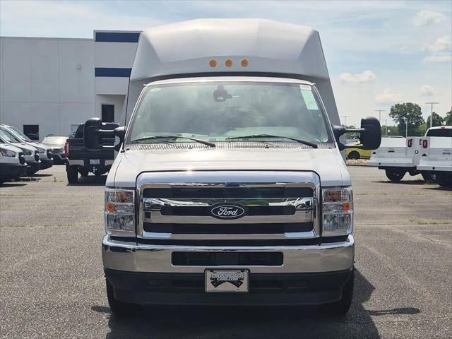 2027 Ford E-Series Cutaway E-Series Cutaway