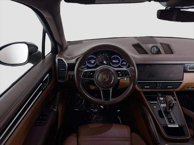 2023 Porsche Cayenne Platinum Edition