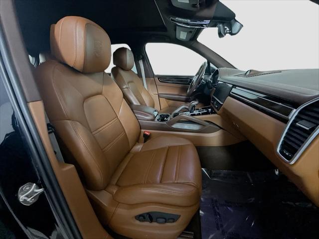 2023 Porsche Cayenne Platinum Edition