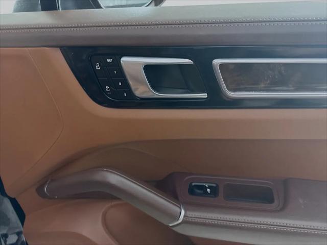 2023 Porsche Cayenne Platinum Edition