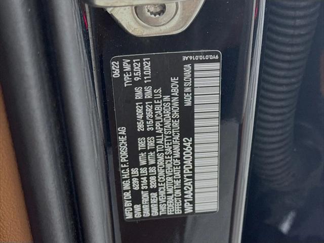 2023 Porsche Cayenne Platinum Edition