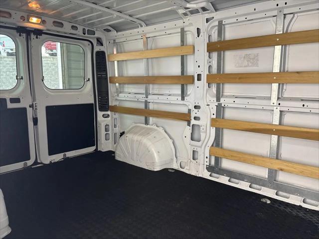2025 Ram ProMaster 2500 Cargo Van Tradesman Low Roof 136" WB w/Pass Seat