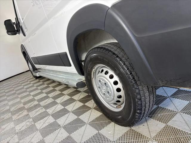 2025 Ram ProMaster 2500 Cargo Van Tradesman Low Roof 136" WB w/Pass Seat