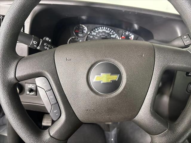 2024 Chevrolet Express Passenger RWD 3500 Extended Wheelbase LT