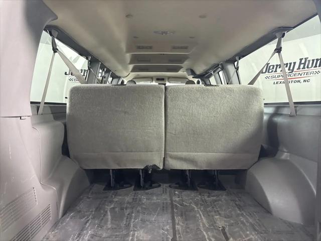 2024 Chevrolet Express Passenger RWD 3500 Extended Wheelbase LT