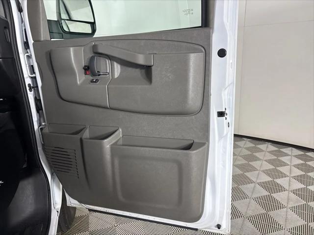 2024 Chevrolet Express Passenger RWD 3500 Extended Wheelbase LT