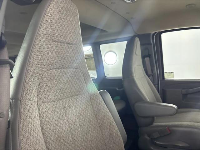 2024 Chevrolet Express Passenger RWD 3500 Extended Wheelbase LT
