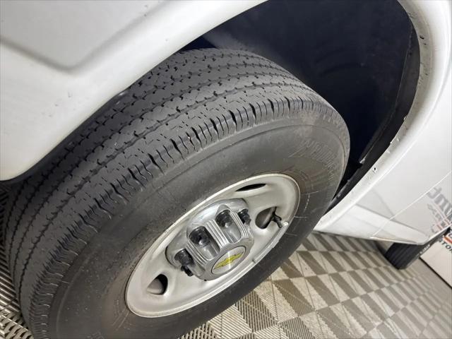 2024 Chevrolet Express Passenger RWD 3500 Extended Wheelbase LT