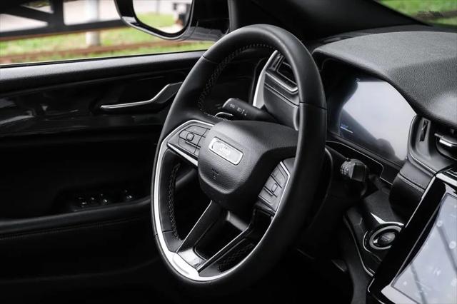 2023 Jeep Grand Cherokee L Altitude 4x2