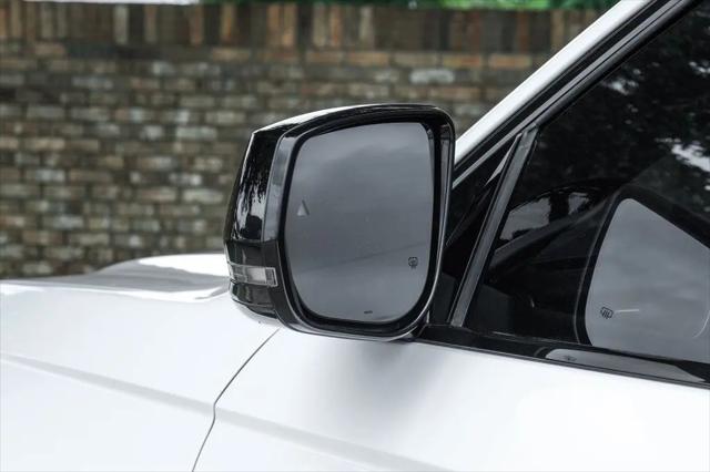 2023 Jeep Grand Cherokee L Altitude 4x2