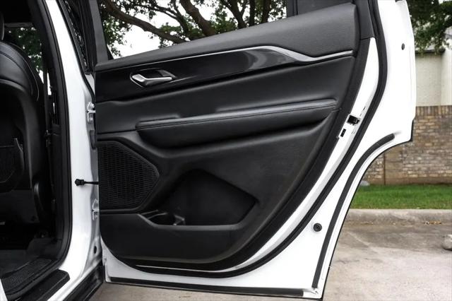 2023 Jeep Grand Cherokee L Altitude 4x2