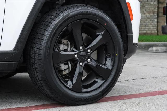 2023 Jeep Grand Cherokee L Altitude 4x2