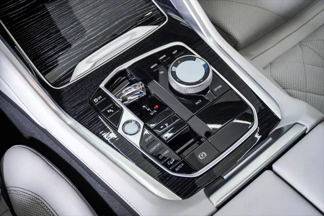 2024 BMW X6 M60i