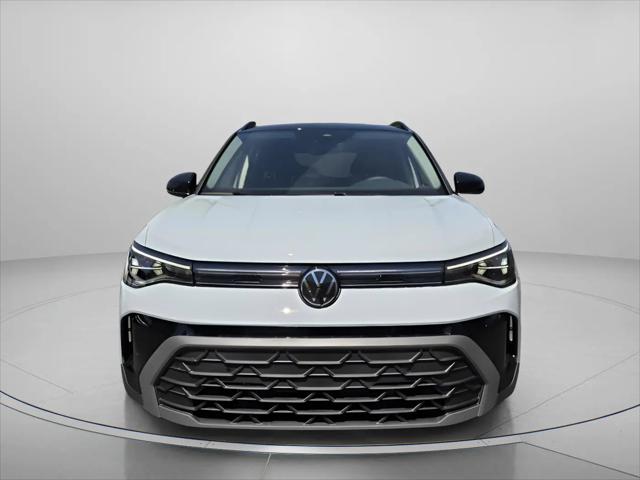 2026 Volkswagen Taos SE Black