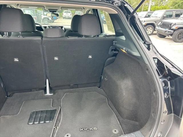 2025 Nissan Kicks S FWD