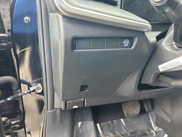 2025 Nissan Kicks S FWD