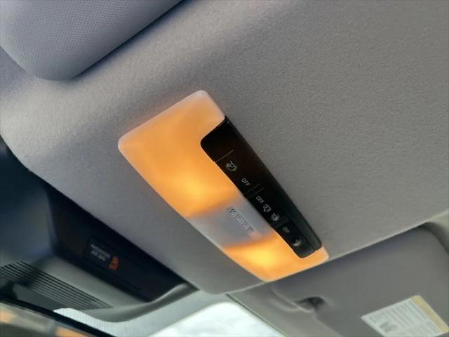 2025 Nissan Kicks S FWD