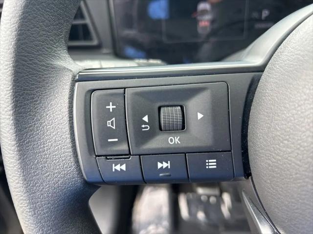 2025 Nissan Kicks S FWD