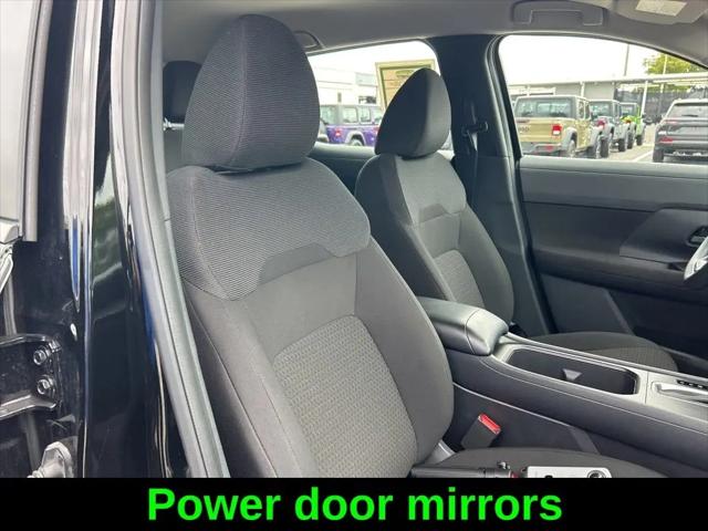 2025 Nissan Kicks S FWD