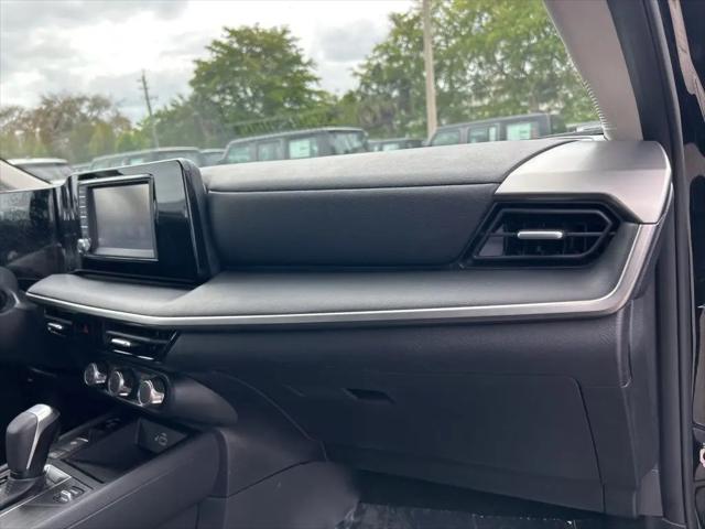 2025 Nissan Kicks S FWD