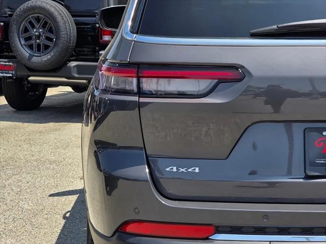 2026 Jeep Grand Cherokee L Altitude 4x4