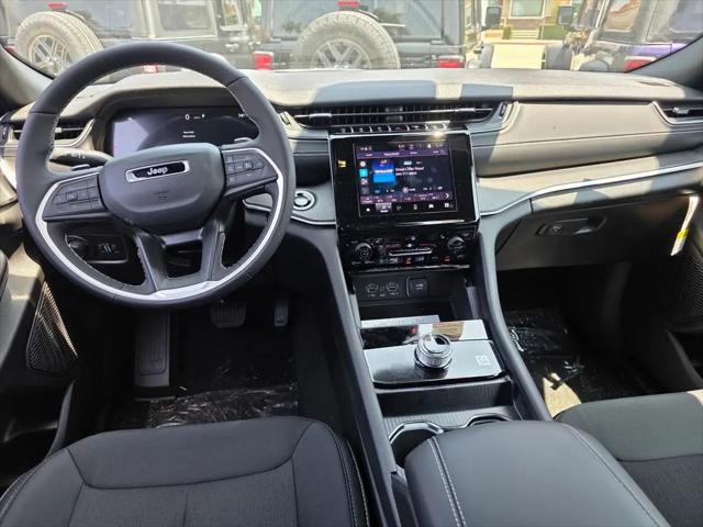 2026 Jeep Grand Cherokee L Altitude 4x4