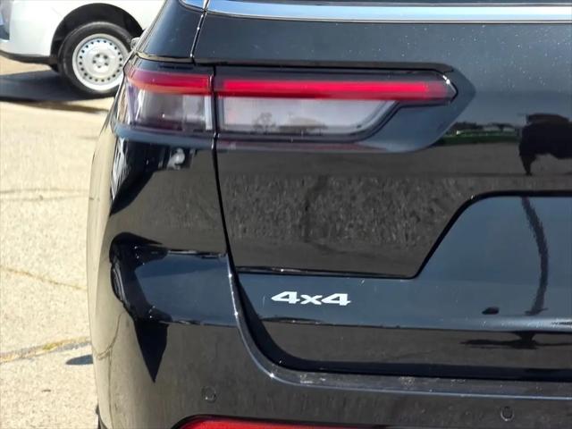 2026 Jeep Grand Cherokee L Altitude 4x4
