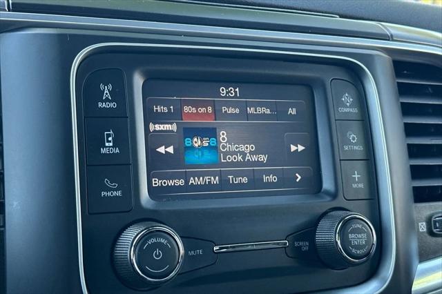 2022 Ram 1500 Classic SLT Crew Cab 4x2 5'7" Box
