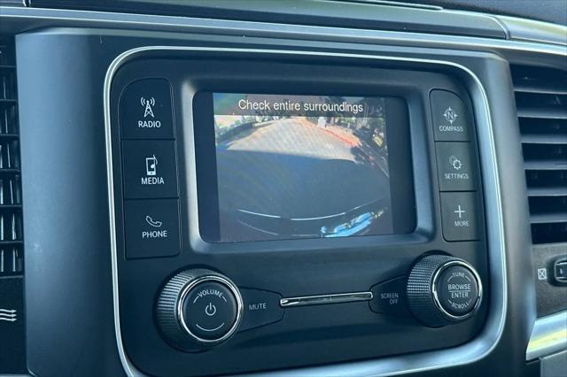 2022 Ram 1500 Classic SLT Crew Cab 4x2 5'7" Box