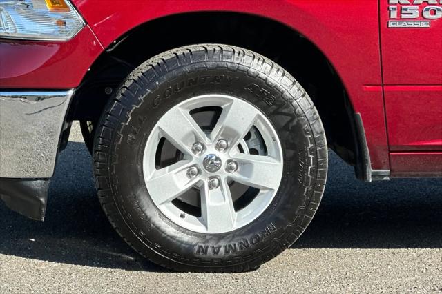2022 Ram 1500 Classic SLT Crew Cab 4x2 5'7" Box