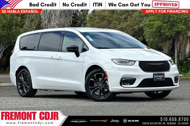 2026 Chrysler Pacifica Select for sale in Newark, CA