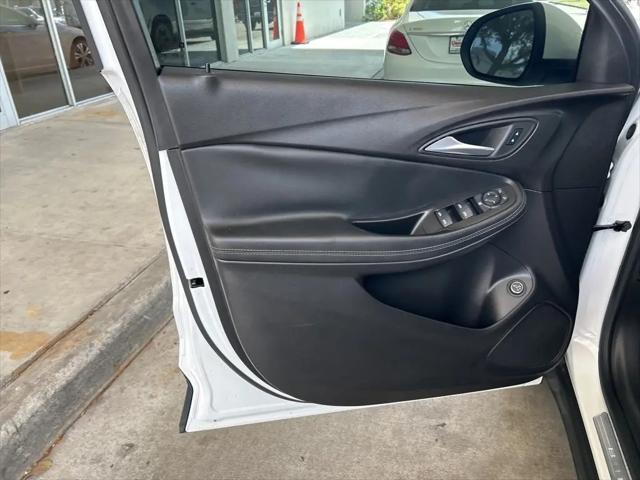 2022 Buick Encore GX FWD Select