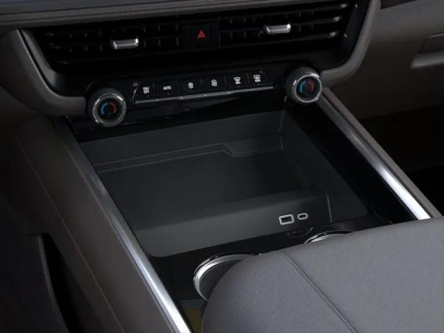 2026 Chevrolet Suburban LS, 4WD