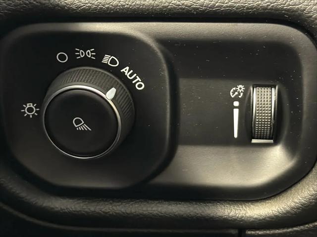 2024 Ram 1500 Laramie Crew Cab 4x2 5'7" Box