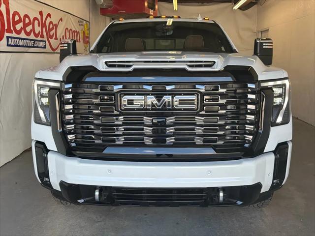 2026 GMC Sierra 2500HD Crew Cab, Standard Bed, Denali Ultimate, 4WD