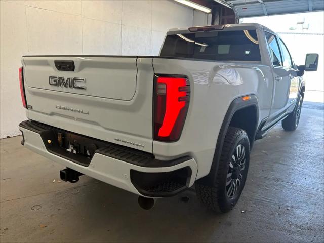 2026 GMC Sierra 2500HD Crew Cab, Standard Bed, Denali Ultimate, 4WD