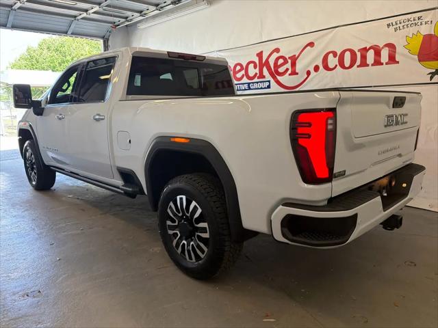 2026 GMC Sierra 2500HD Crew Cab, Standard Bed, Denali Ultimate, 4WD