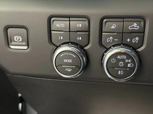2026 GMC Sierra 2500HD Crew Cab, Standard Bed, Denali Ultimate, 4WD