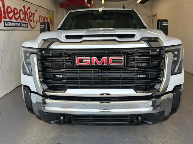 2026 GMC Sierra 2500HD Crew Cab, Standard Bed, Pro, 4WD