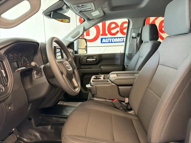 2026 GMC Sierra 2500HD Crew Cab, Standard Bed, Pro, 4WD