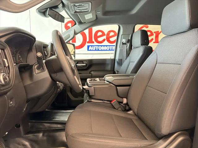 2026 GMC Sierra 2500HD Crew Cab, Standard Bed, Pro, 4WD